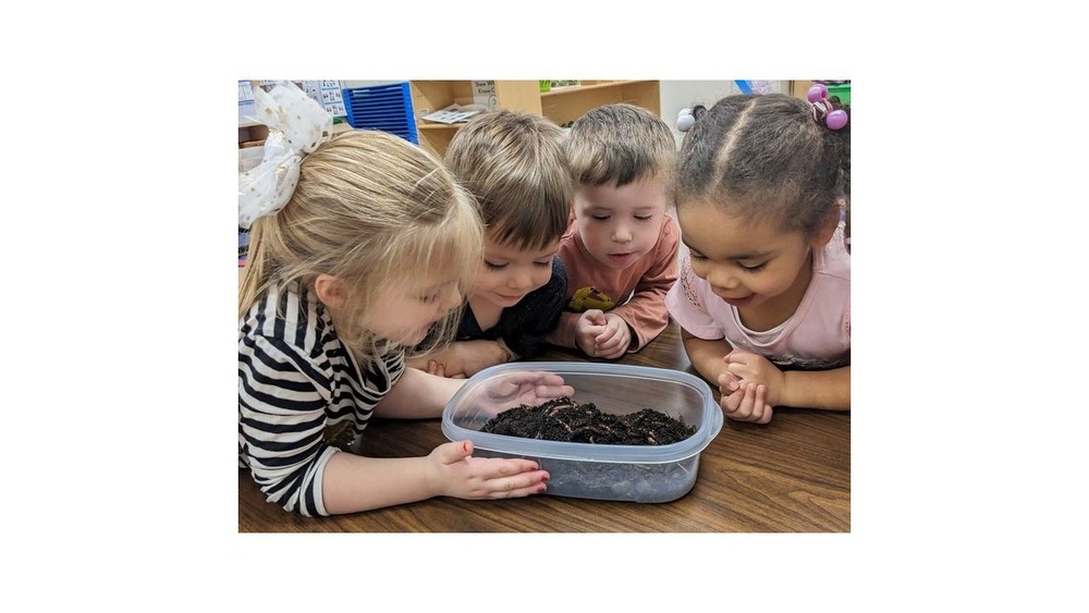 Now Hiring Associate Preschool Teachers (Substitutes and Permanent